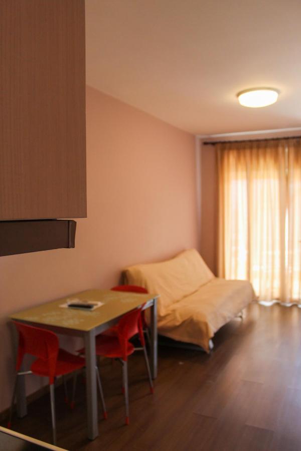 Apanema Apartments Vivári Eksteriør billede